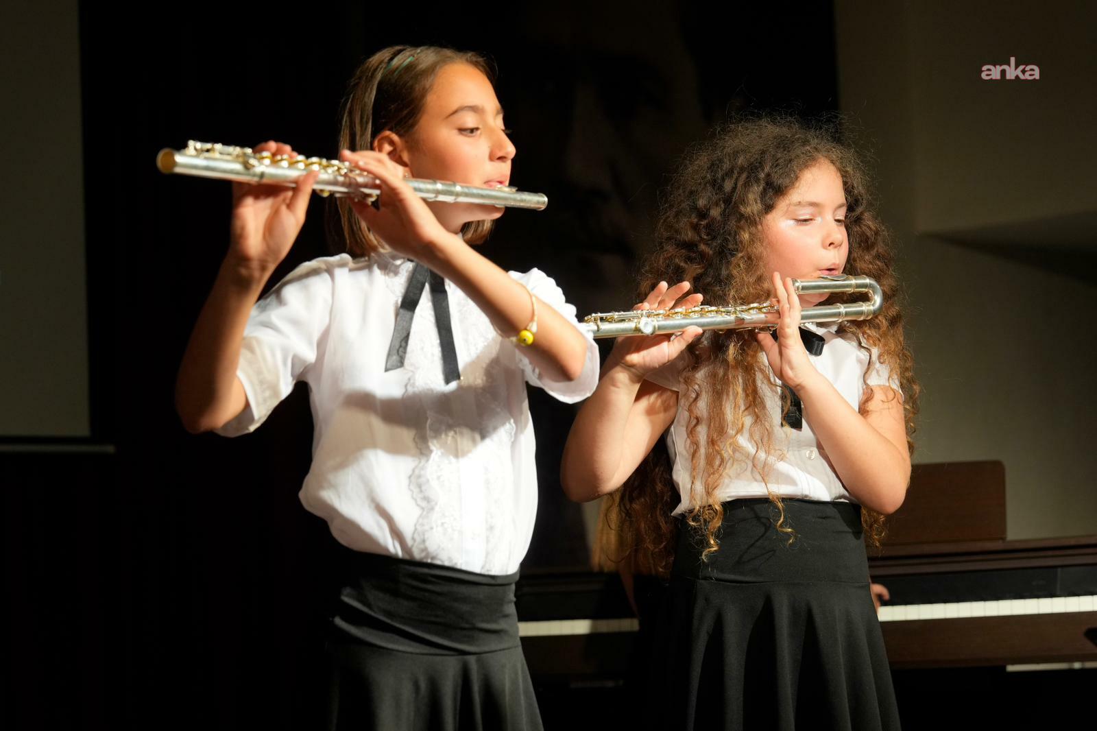 Burhaniye Belediyesi'nden Dünya Müzik Günü konseri