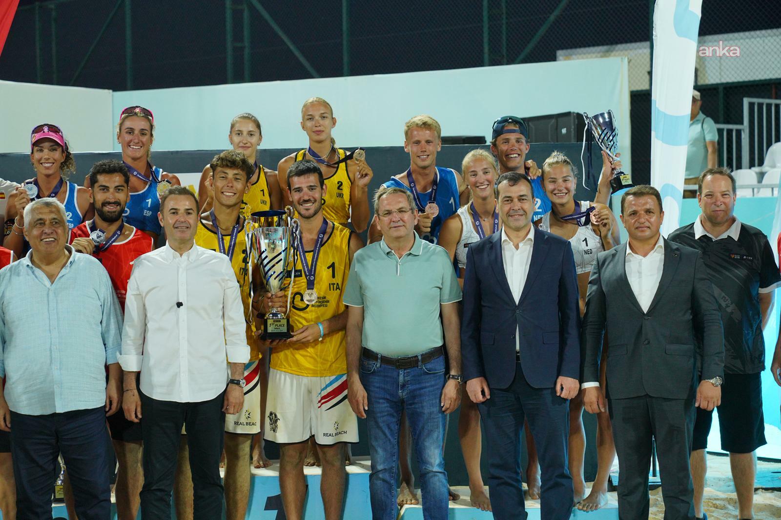 Ayvalık, Dünya Plaj Voleybolu heyecanına ev sahipliği yaptı