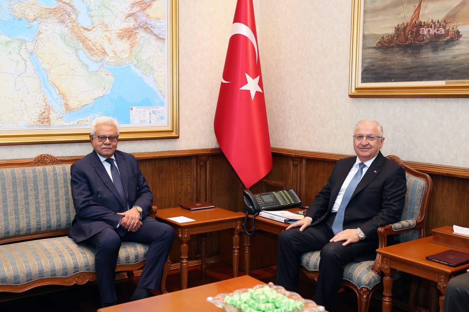 Bakan Güler, Pakistan'ın Ankara Büyükelçisi Cüneyd'i kabul etti