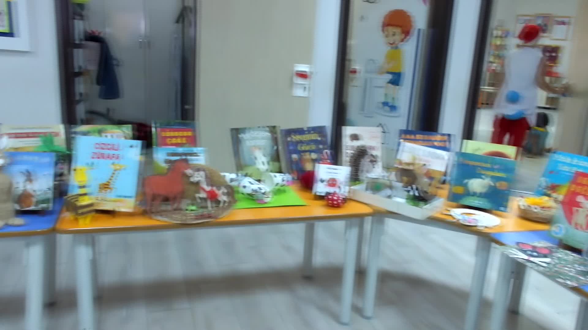Burhaniye’de miniklerin geri dönüşüm defilesi ilgi gördü