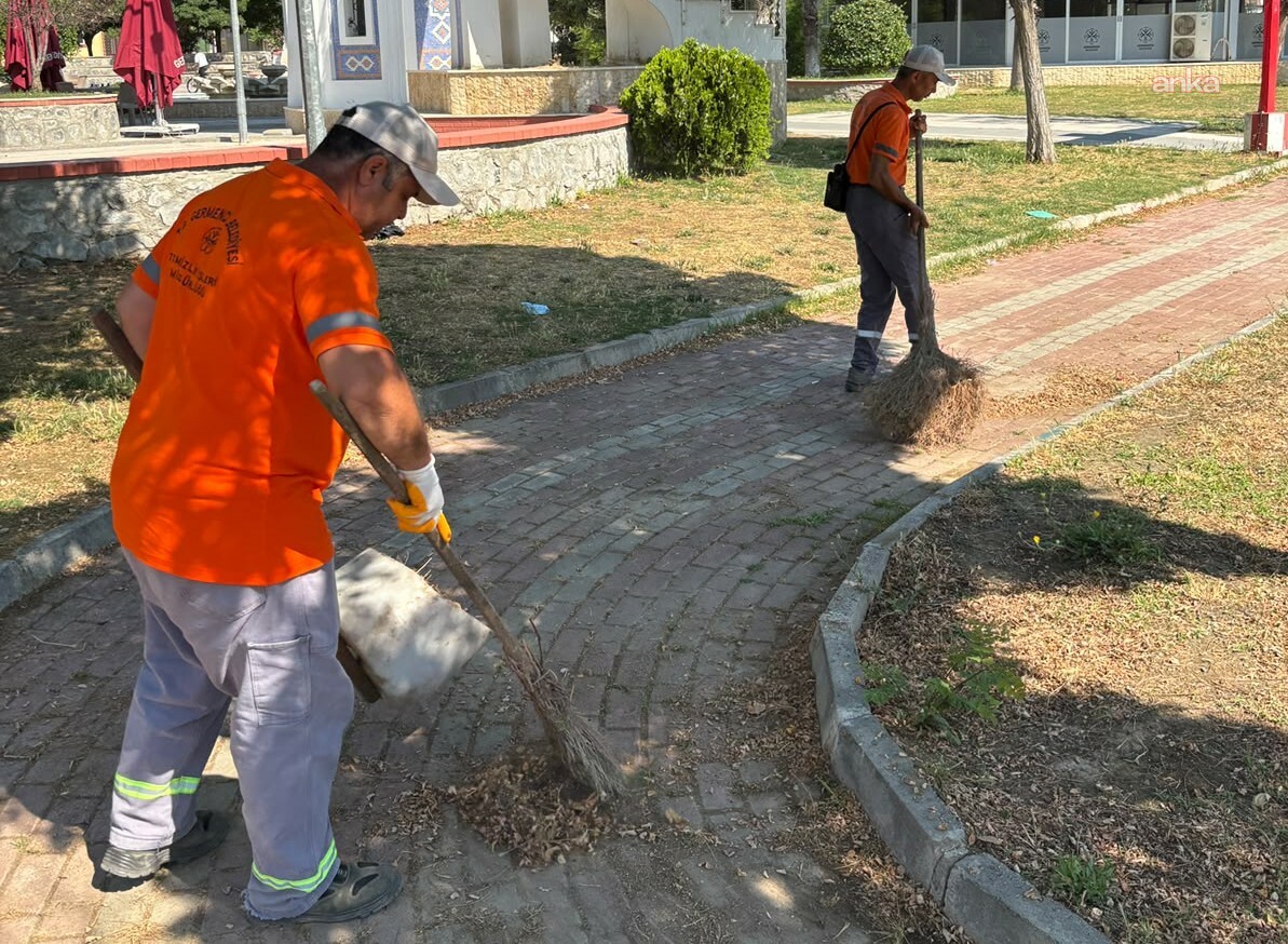 Germencik Belediyesi, temizlik personelinin ikramiye ve alacak ödemelerini yaptı