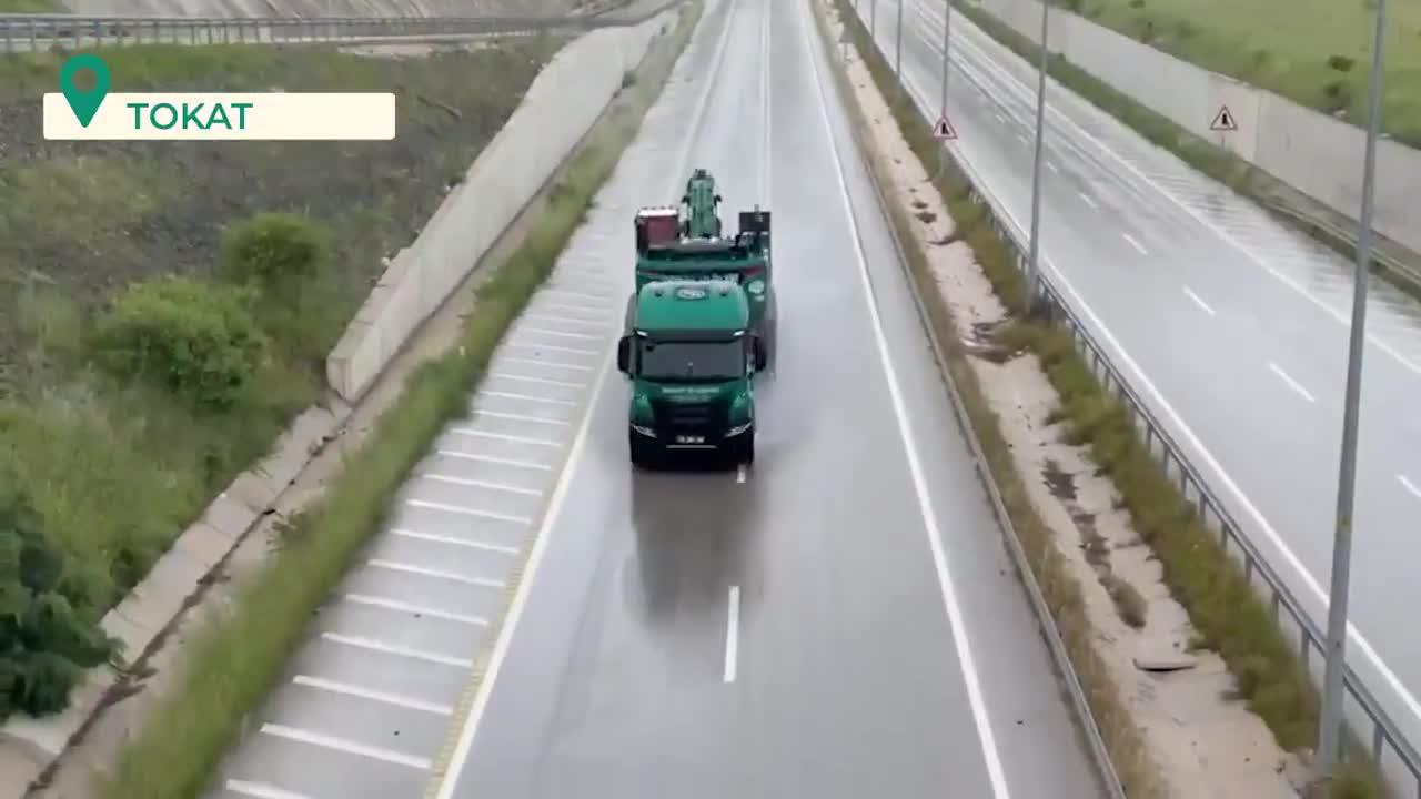 Bakan Yumaklı'dan selden etkilenen vatandaşlara 'geçmiş olsun' mesajı