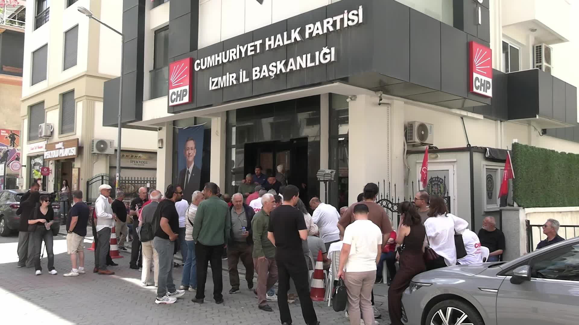 İzmir Barosu’ndan CHP’ye destek ziyareti... Baro Başkanı Yılmaz: "Bu bir rejim sorunudur"