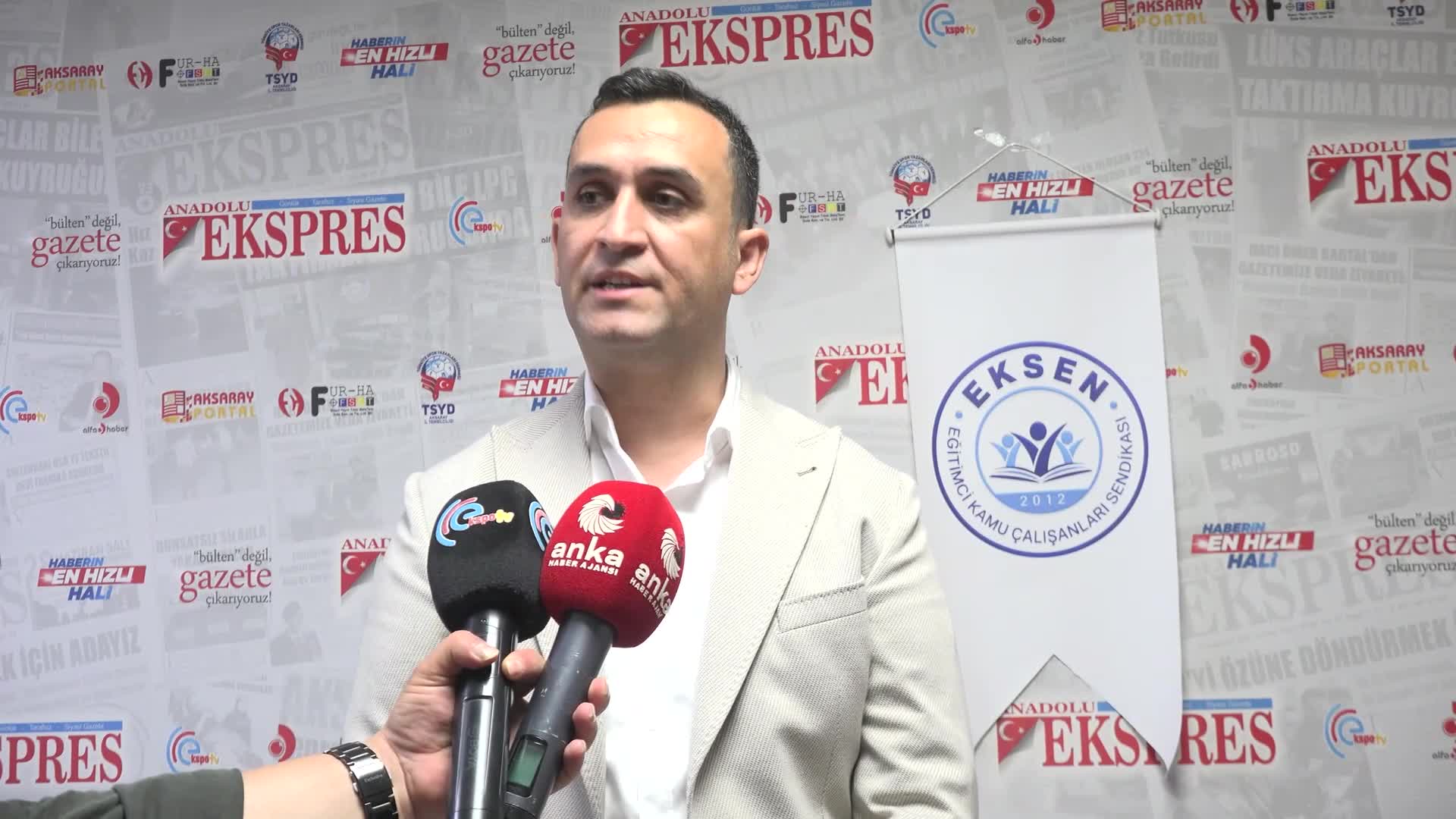 Eksen Eğitim-Sen Aksaray İl Başkanı Akça: "Öğretmenler gerek sosyal medyada gerek devlet nezdinde hak ettiği itibarı görmüyor"
