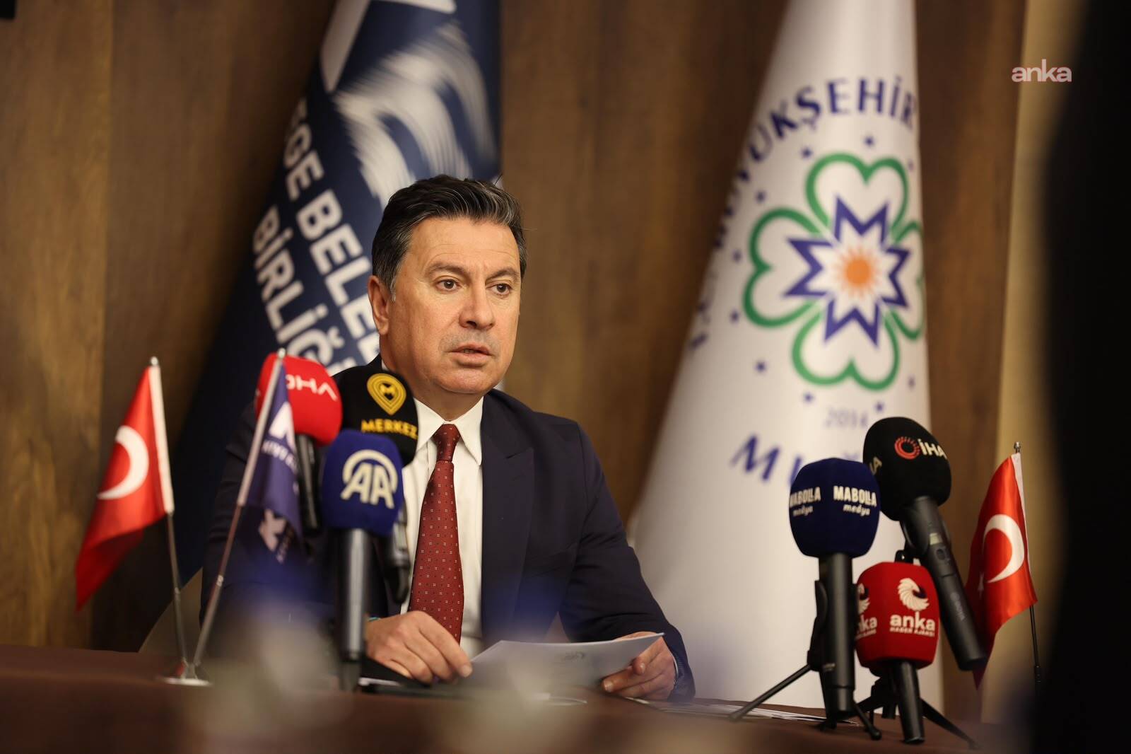 Muğla Büyükşehir Belediye Başkanı Aras'tan, Hukuk Müşavirliği atamasında Veli Ağbaba'nın müdahalesi olduğu iddiasına yalanlama