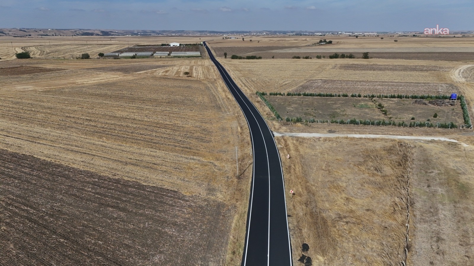 Tekirdağ Büyükşehir Belediyesi, Muratlı’da 10 kilometrelik yolu yeniledi