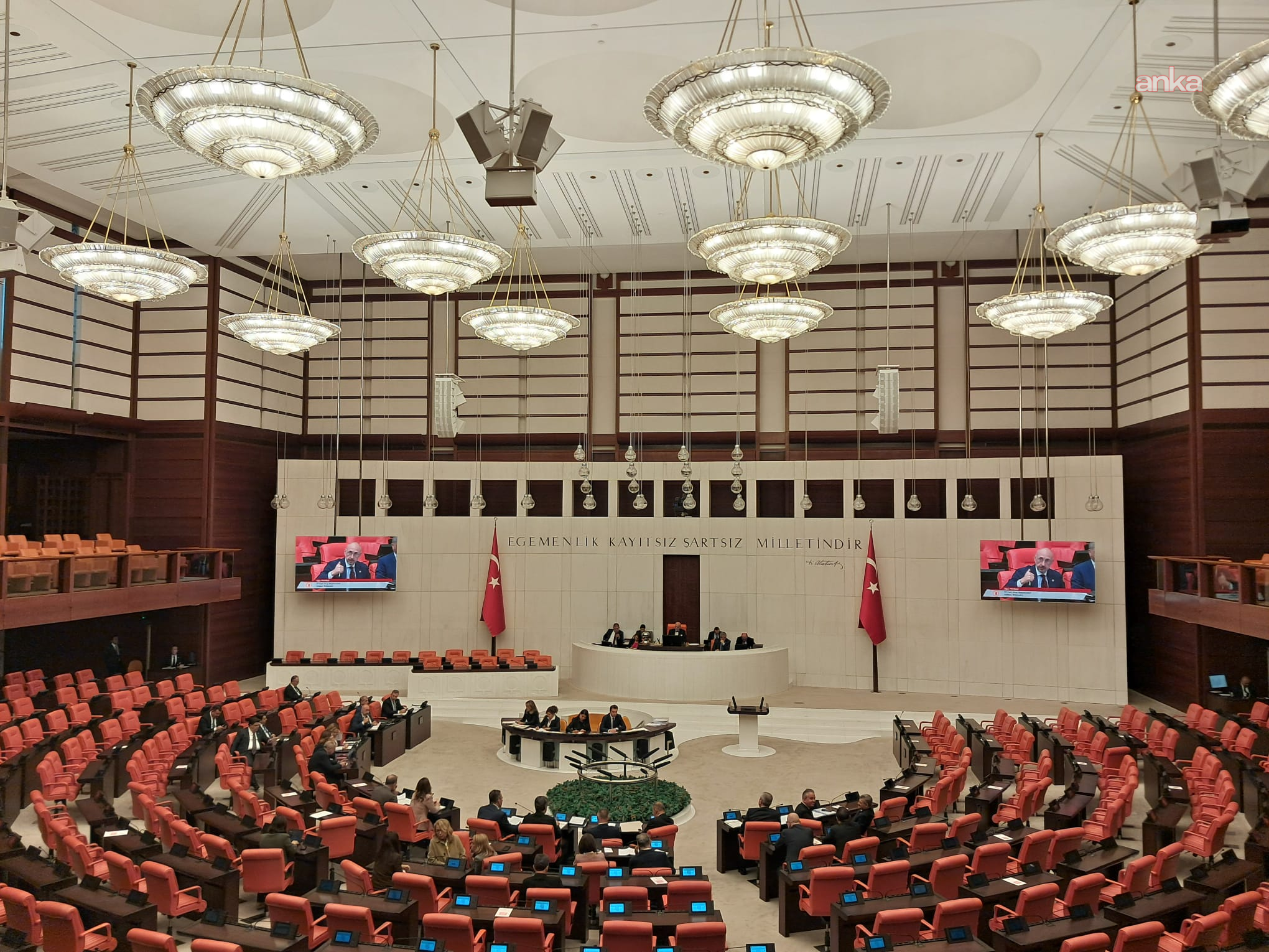 TBMM Genel Kurulu'nda "Amerika'ya gezi" tartışması... CHP'li Başarır: "Hulusi Akar, maça mı gidiyor?"