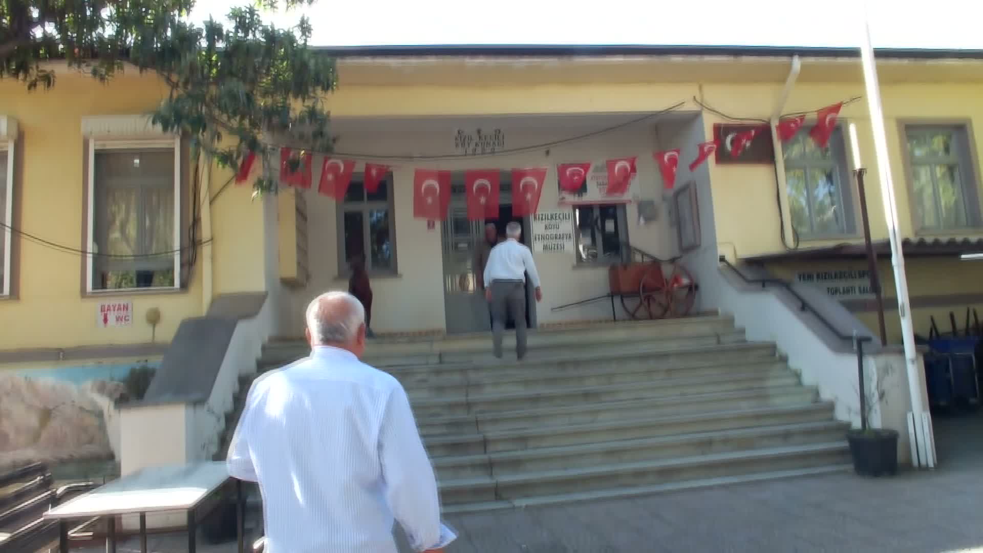 Kızılkeçili’de imeceyle kurulan müze ziyaretçileri geçmişe götürüyor