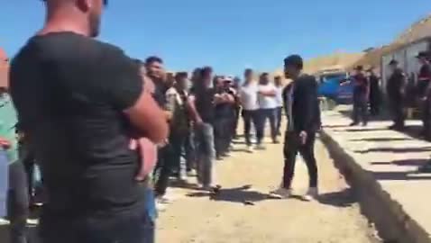Yozgat'ta Yıldızlar SSS Holding'e bağlı Rasih ve İhsan işletmelerinde çalışan işçiler çalışmayı durdurdu