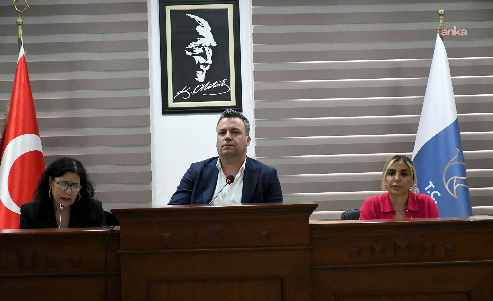 Kuşadası Belediye Başkan Vekili Demirtaş, “Özer Türk Stadı’nda ticari proje” iddialarını yalanladı
