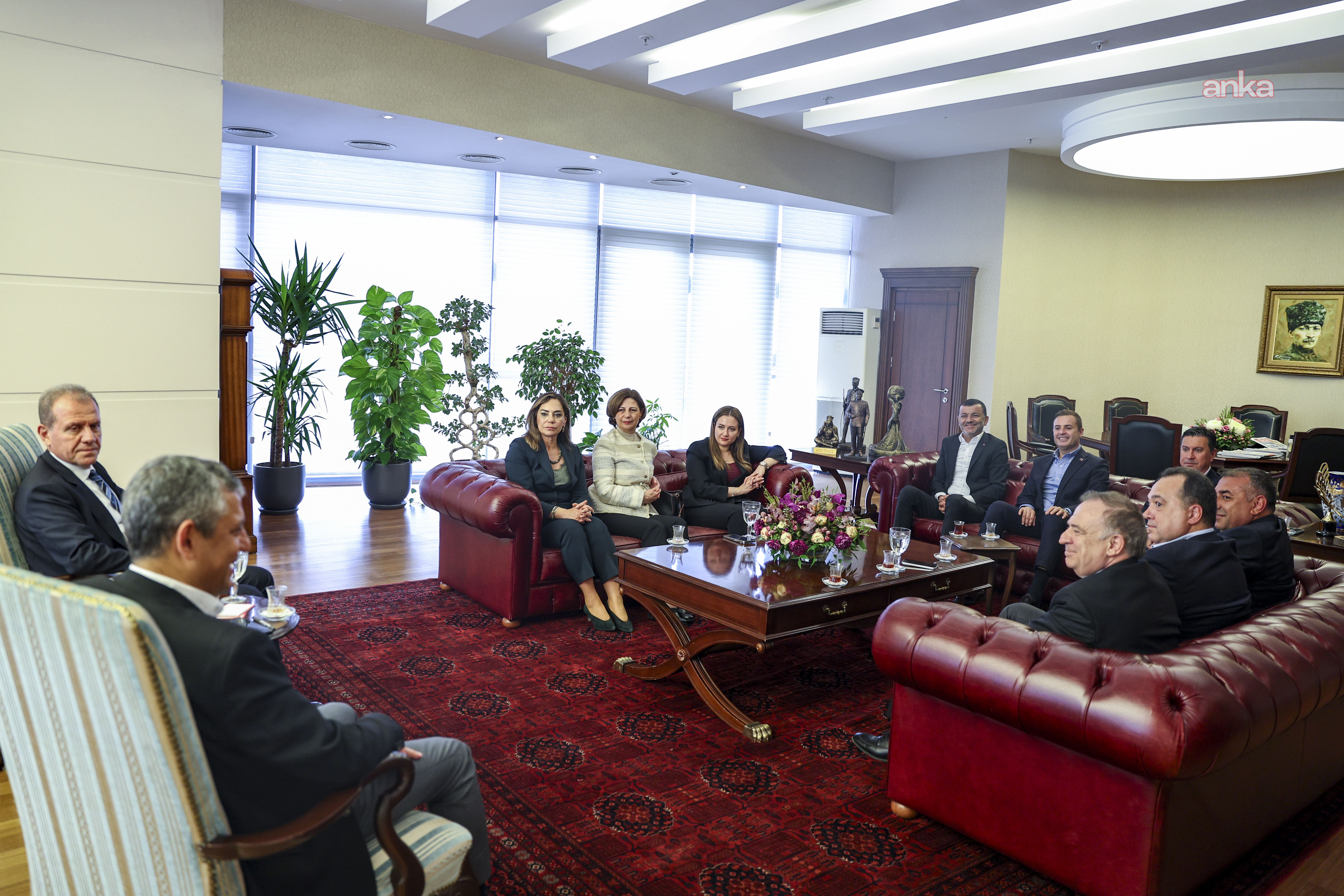 CHP'li Büyükşehir Belediye Başkanları toplantısı başladı