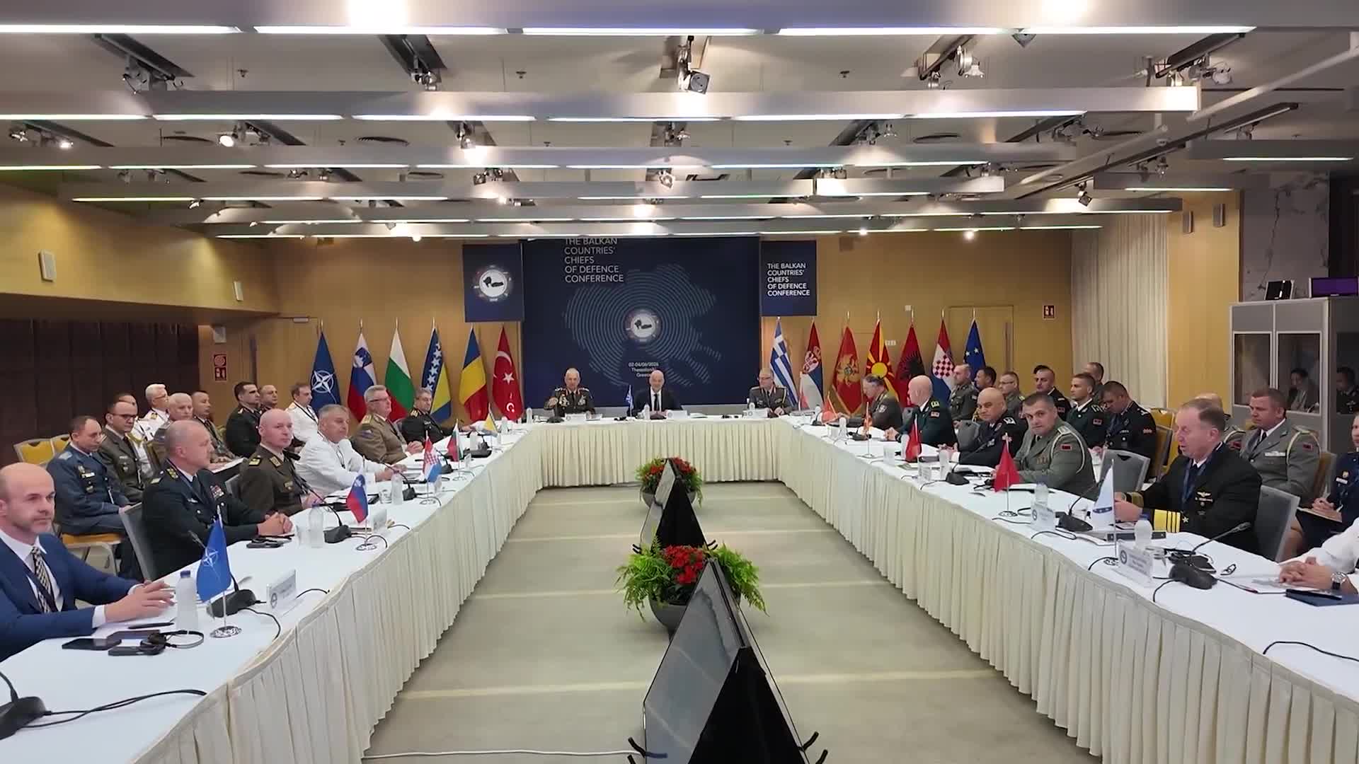 Genelkurmay Başkanı Orgeneral Bayraktaroğlu'ndan Selanik'te görüşme trafiği