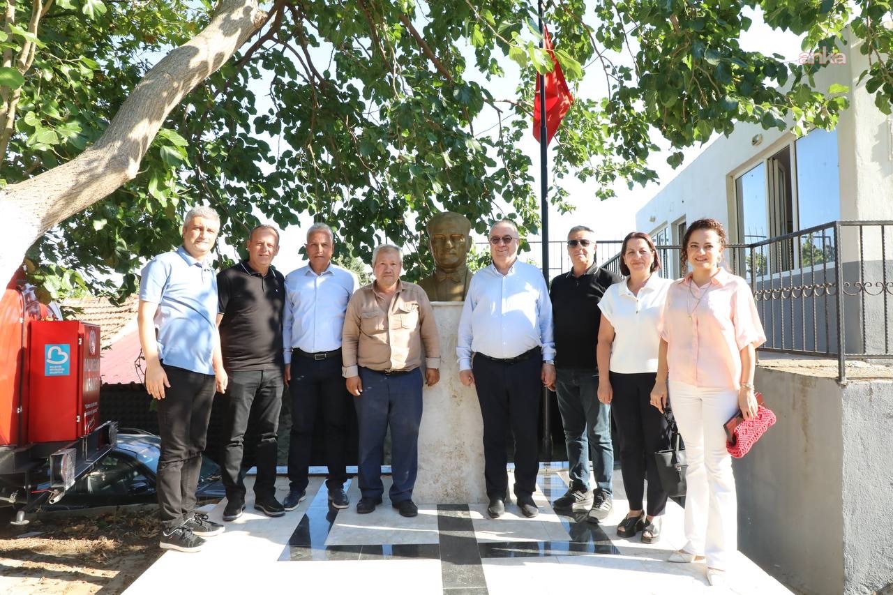 Edremit Belediye Başkanı Ertaş, muhtarlar ile bir araya geldi