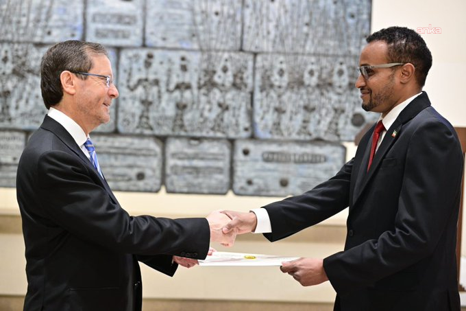 İsrail Cumhurbaşkanı Herzog, Somaliland temsilcisi Hagi’yi Kudüs’te kabul etti