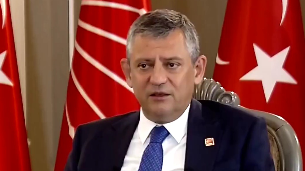 Özgür Özel: Temel motivasyonumuz yeni parti kurmak değil, CHP'yi geri almak
