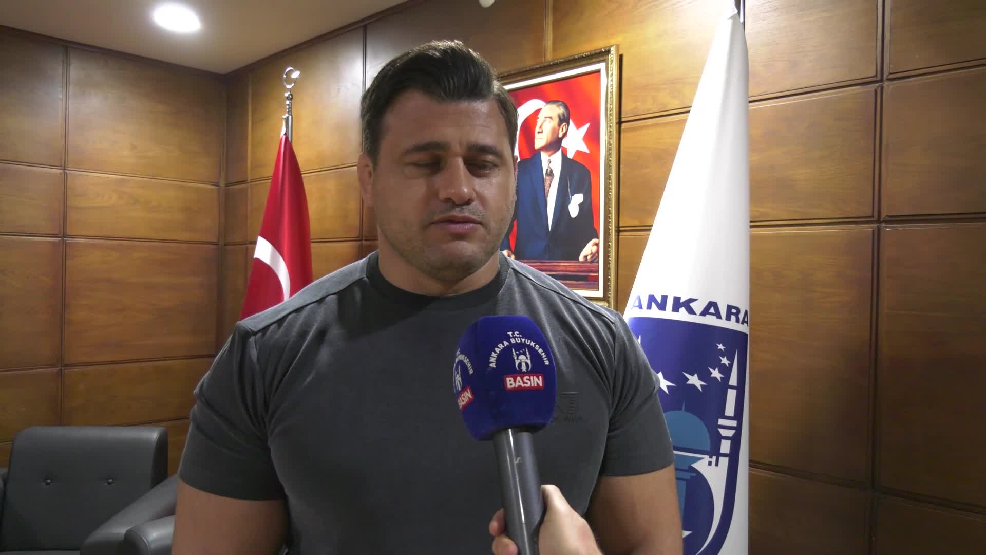 Milli güreşçi Rıza Kayaalp, Kocatepe Sohbetleri'nde Başkentlilerle buluştu