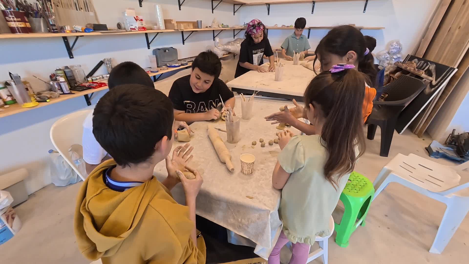 Yozgat’ta köy çocuklarına gönüllü sanat eğitimi