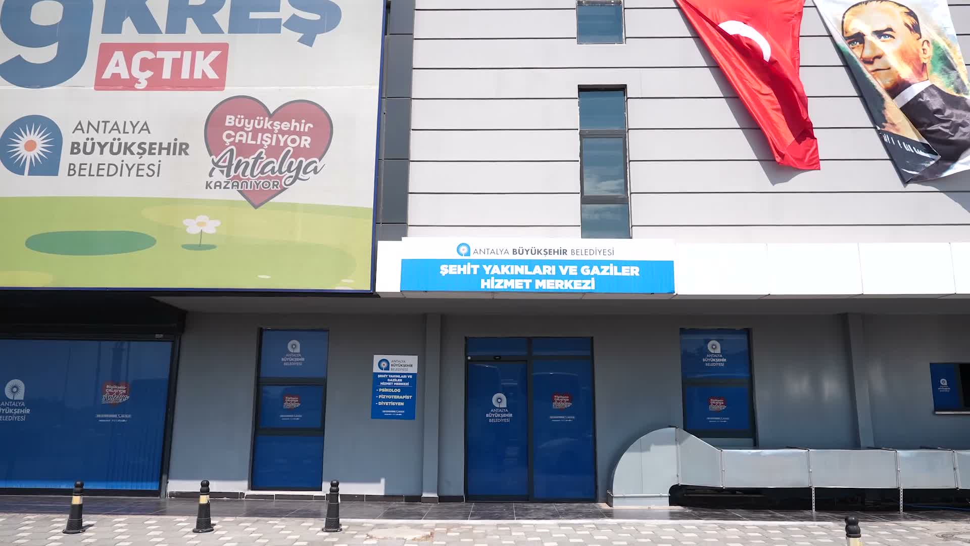 Şehit Yakınları ve Gaziler Hizmet Merkezi, Antalya'da faaliyete başladı