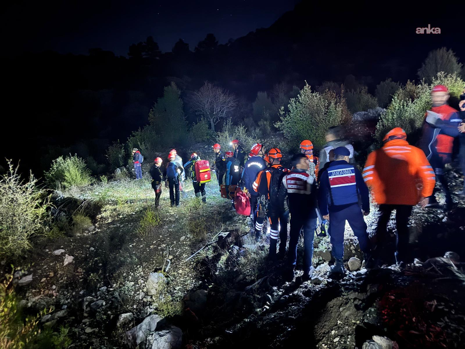 Isparta'da Yazılı Kanyon'da mahsur kalan 13 kişiden 3'ü kurtarıldı