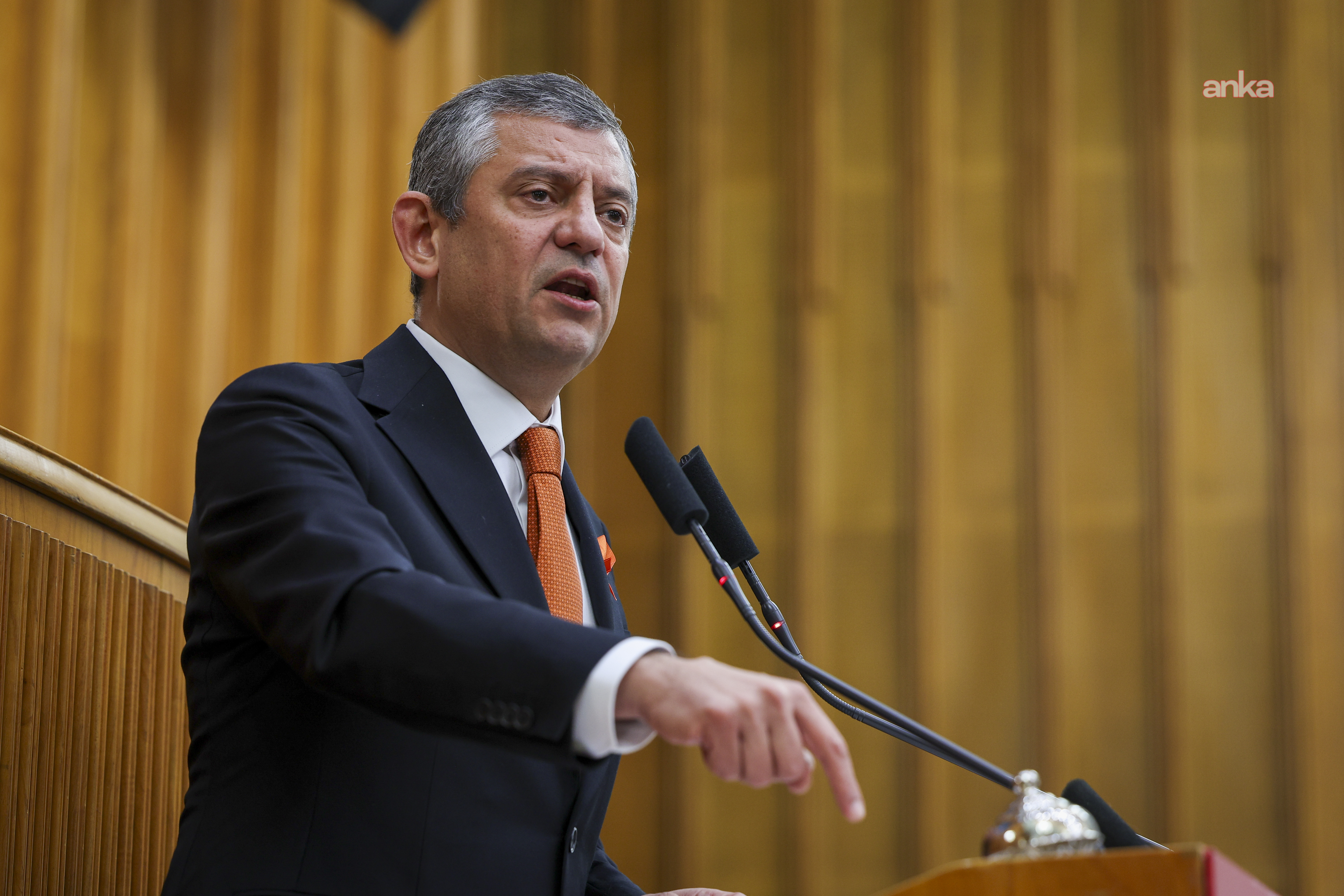 Özgür Özel: “Bizim için hain, onlar için de kukla”