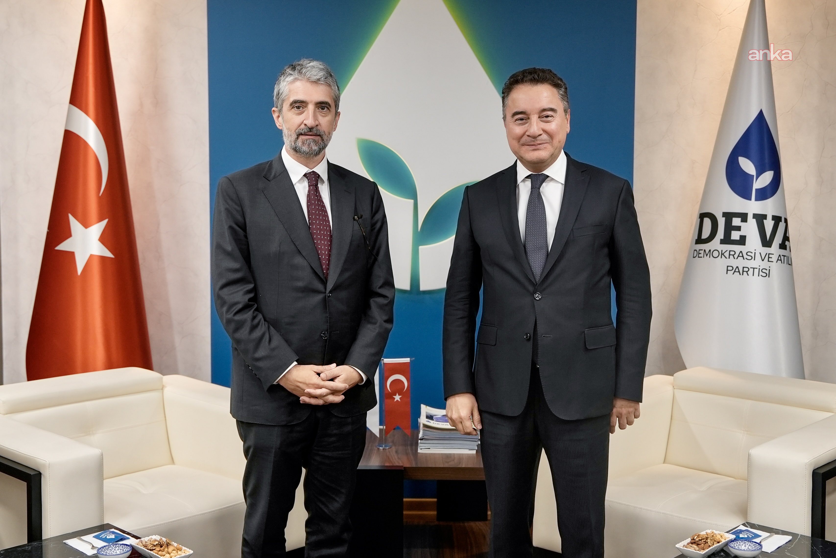 Ali Babacan, TÜSİAD Yönetim Kurulu Başkanı Diren ile görüştü