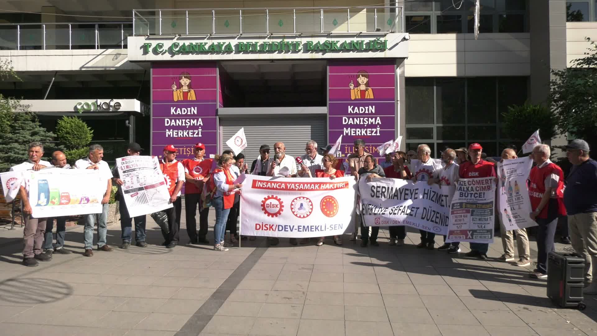 Ankara'da emeklilerden maaş ve sosyal haklar çağrısı