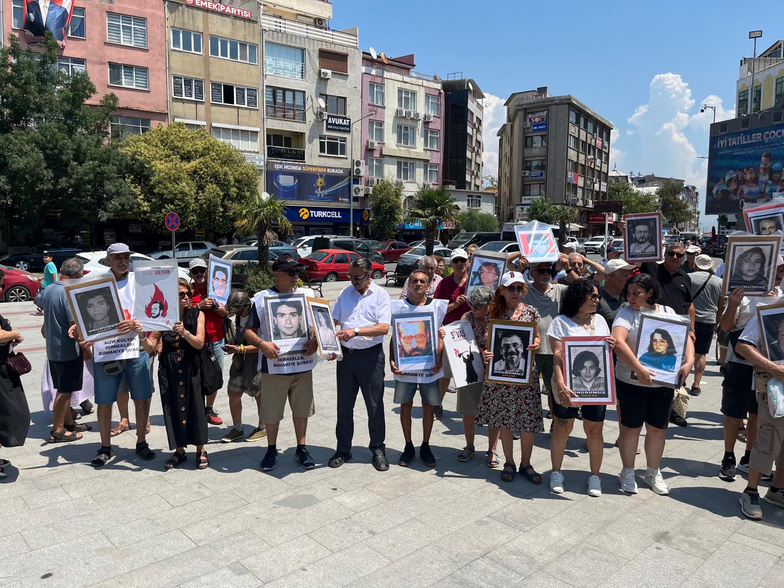 Madımak’ta yaşamını yitirenler Balıkesir’de anıldı