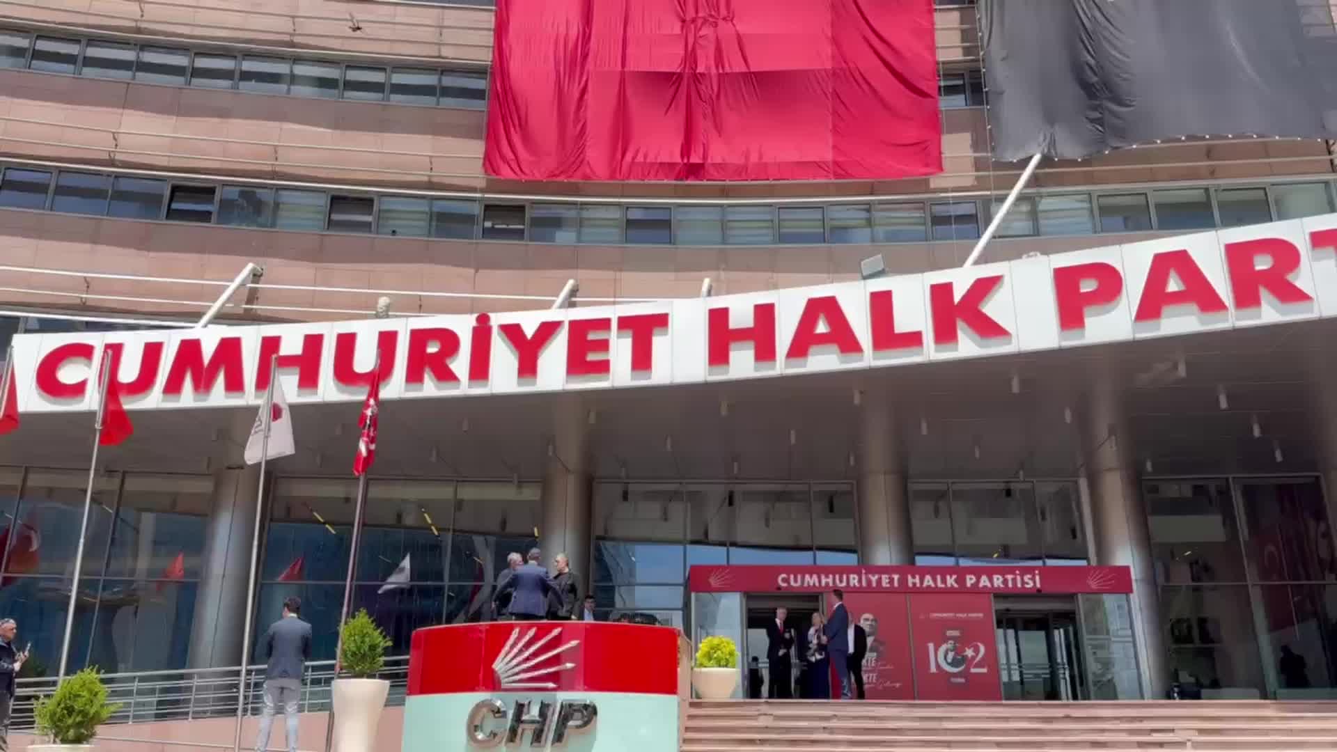 Ankara’da iki ayrı bayramlaşma hazırlığı... Özel ve Kılıçdaroğlu, vatandaşlarla bir araya gelecek