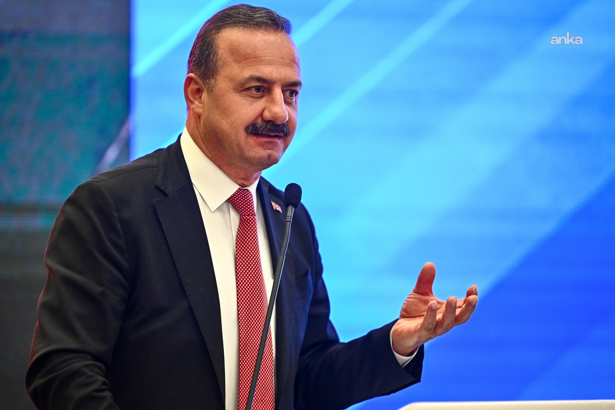 Yavuz Ağıralioğlu, Badıllı Vakfı toplantısına katıldı
