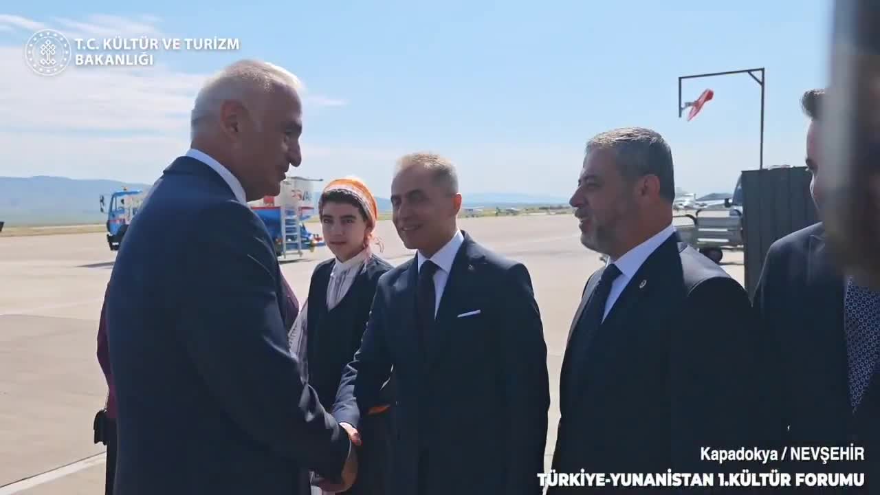 Bakan Ersoy, Yunanistanlı mevkidaşı Mendoni ile 'Kültür Alanında Geliştirilmiş İş Birliğine İlişkin Ortak Bildiri'ye imza attı