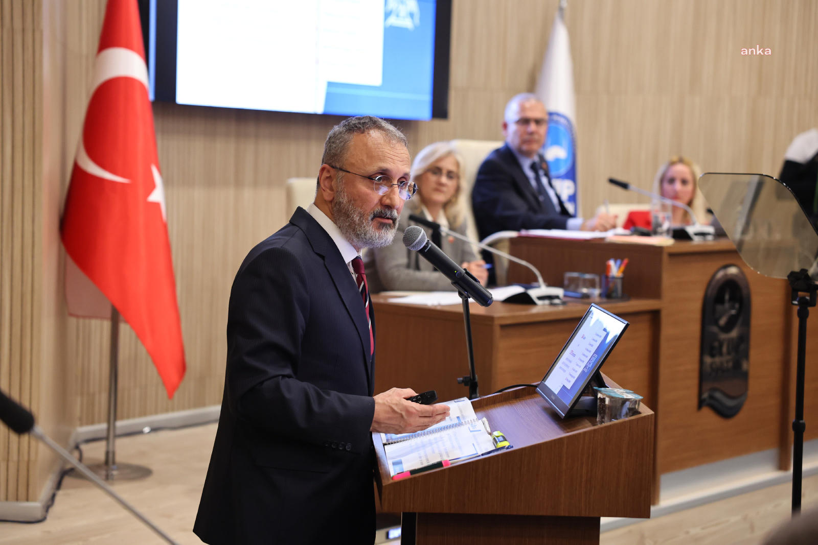 Eyüpsultan Belediye Başkanı Özmen: Görevime CHP'den seçilmiş bir belediye başkanı olarak devam edeceğim