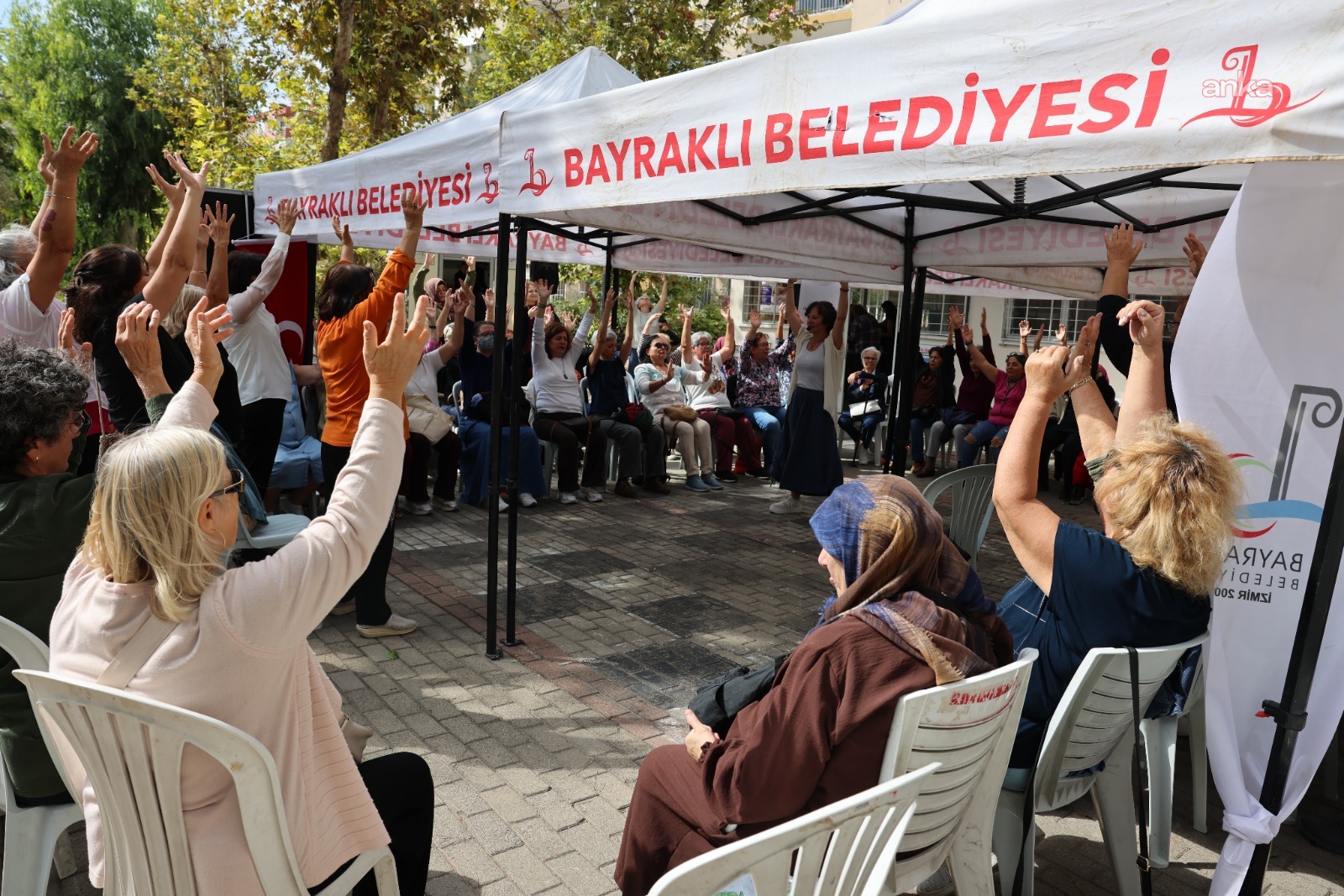 Bayraklı’da yaş almış büyükler için farkındalık buluşması