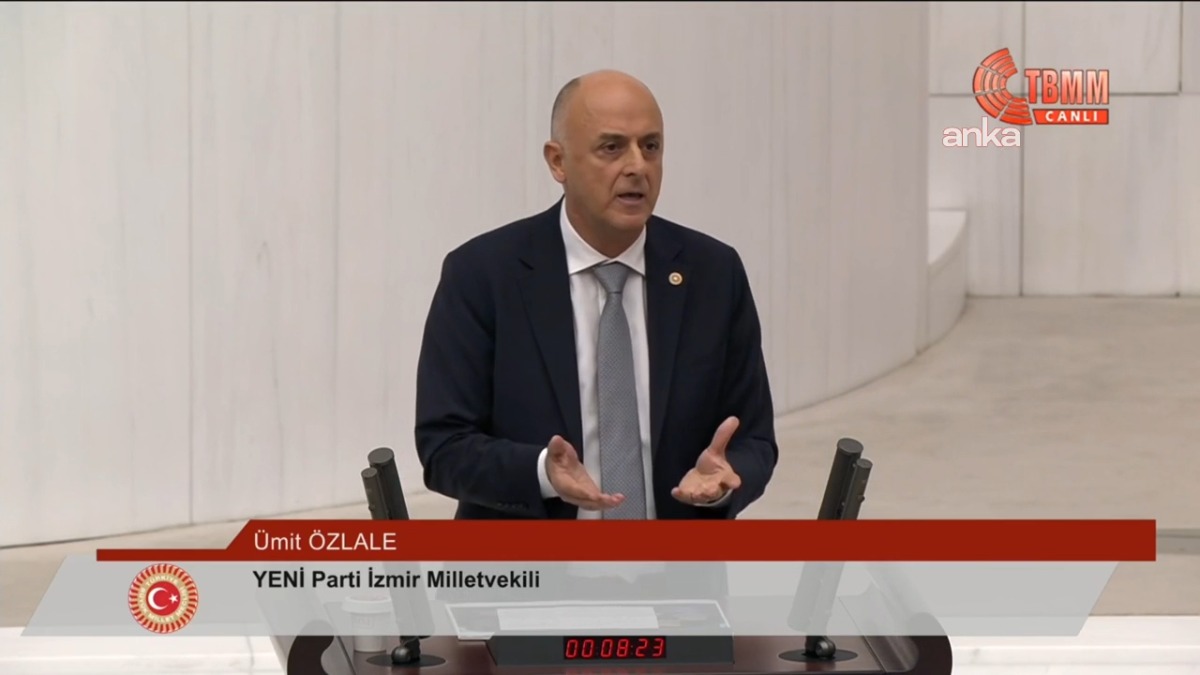 "470 milyonunu 830 milyon yapan bir bakan var mı?"