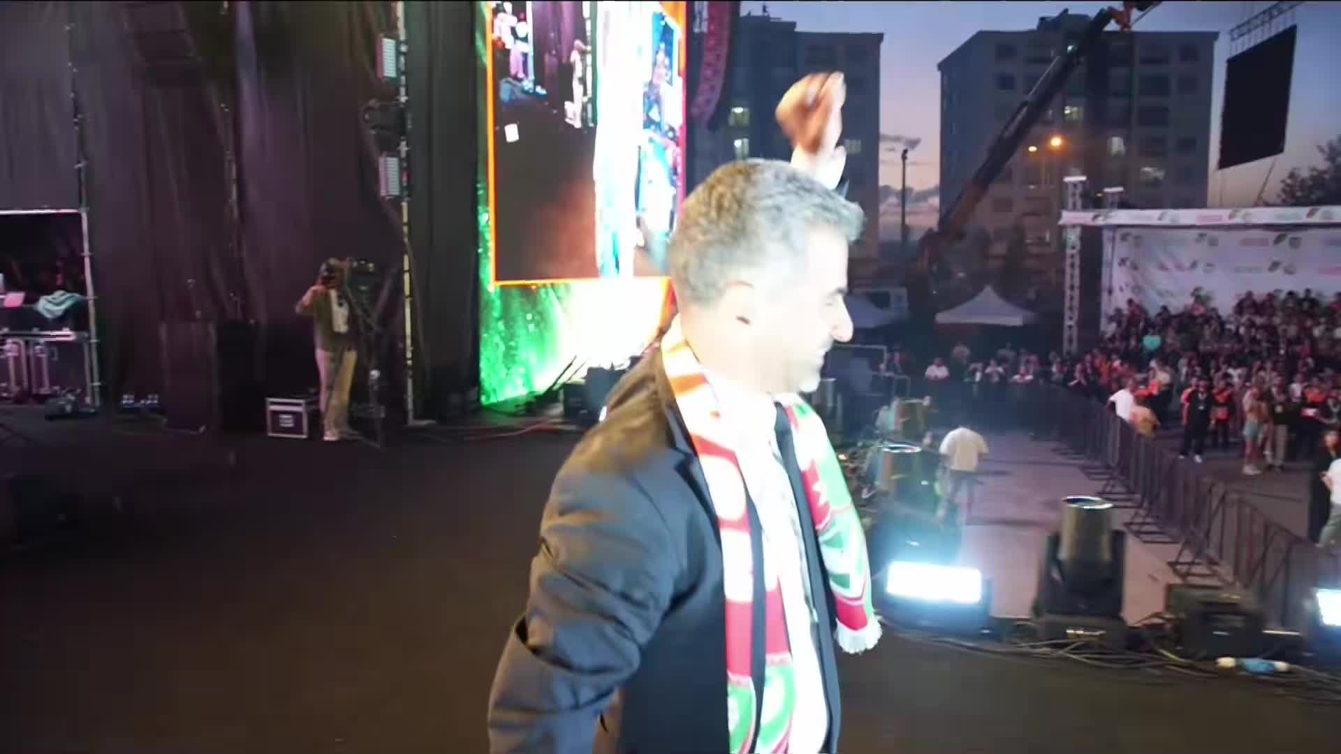 Amedspor şampiyonluk kupasını aldı… Kulüp Başkanı Eren: “Bu kulüp Kürt'ün yaşadığı her yerde bir sevinç yarattı”