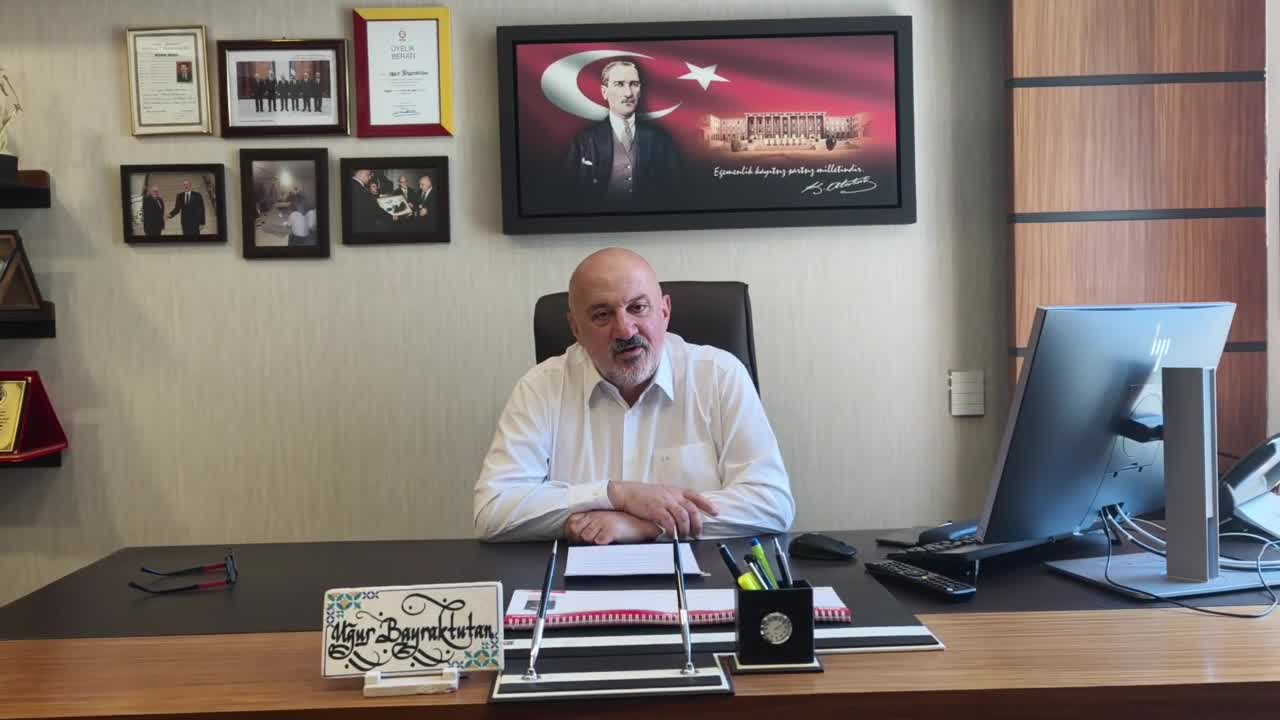 CHP’li Bayraktutan’dan kazaların yaşandığı Şavşat yolu tepkisi: “Bu yolu bir an önce yapın”