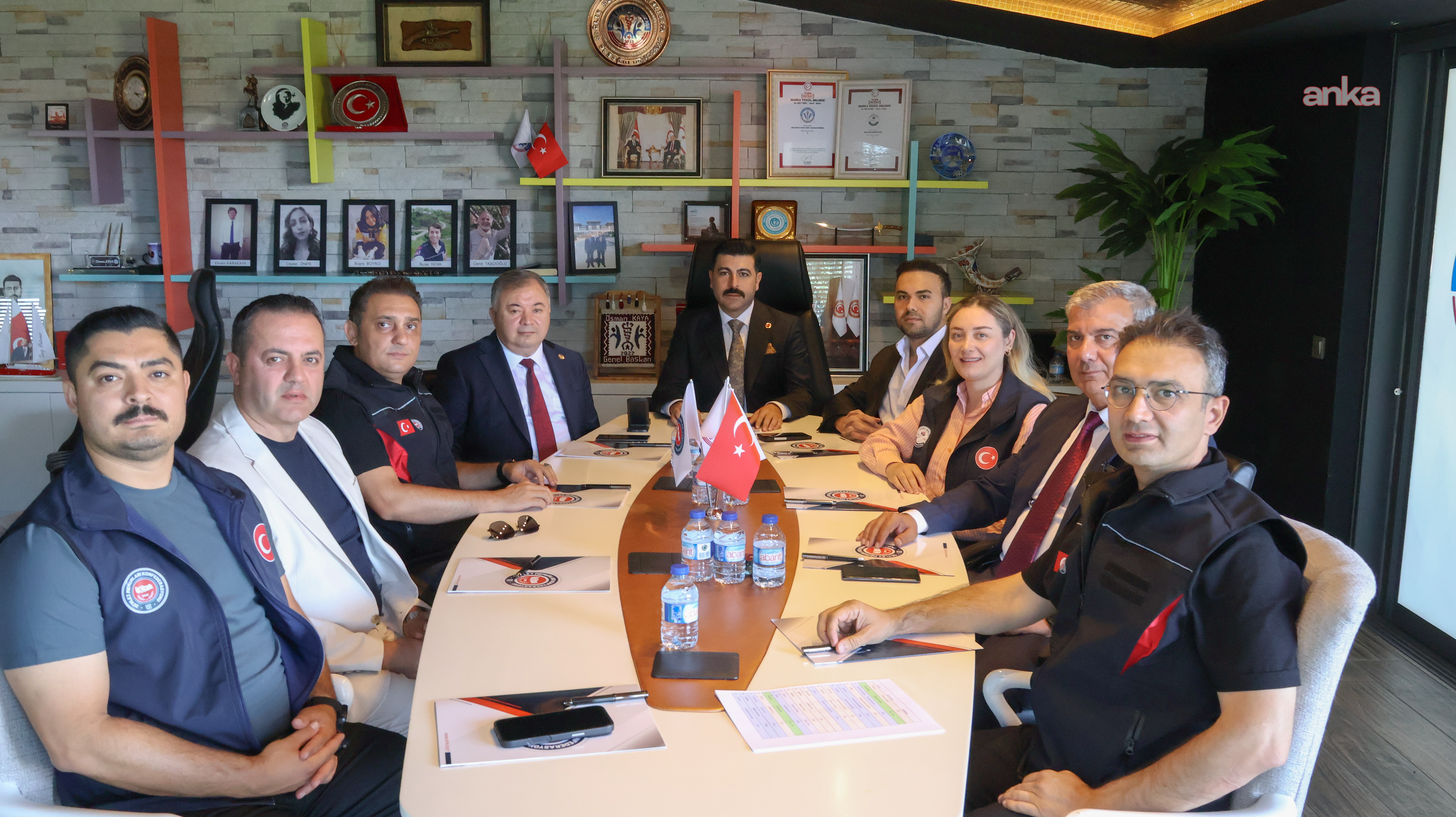 Devlet Memurları Konfederasyonu: "24 Temmuz Gazeteciler ve Basın Bayramı kutlu olsun"