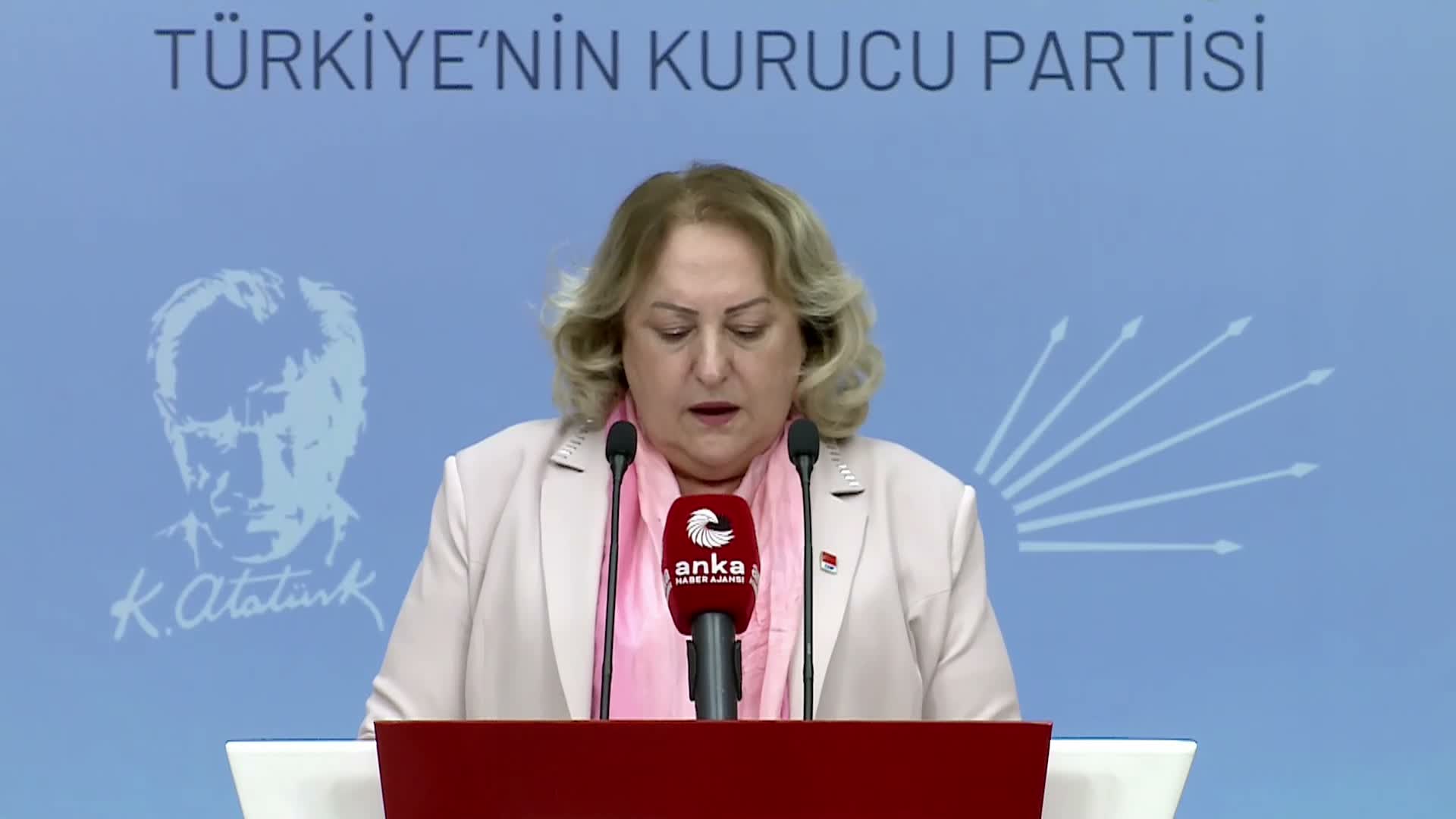 CHP Kadın Kolları Genel Başkanı Gülsever: "Çocukların korunması yalnızca ailelerin omuzlarına bırakılamaz"