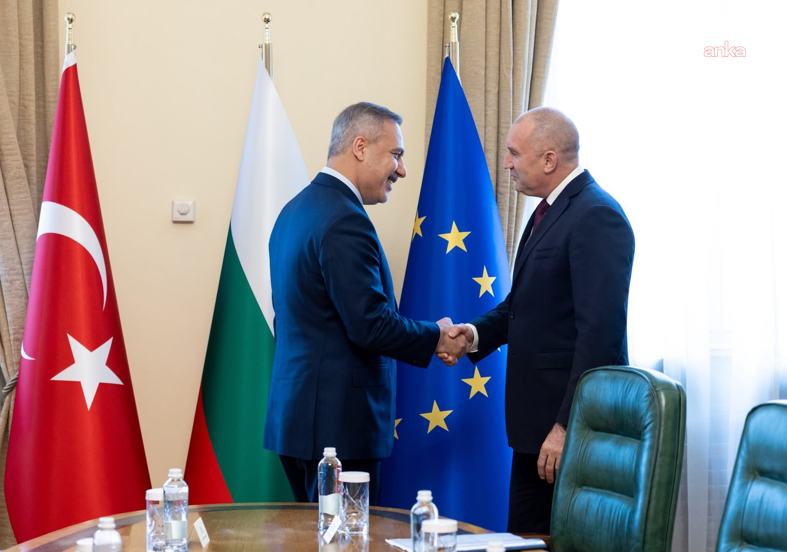 Dışişleri Bakanı Fidan, Bulgaristan Başbakanı Radev tarafından Sofya’da kabul edildi