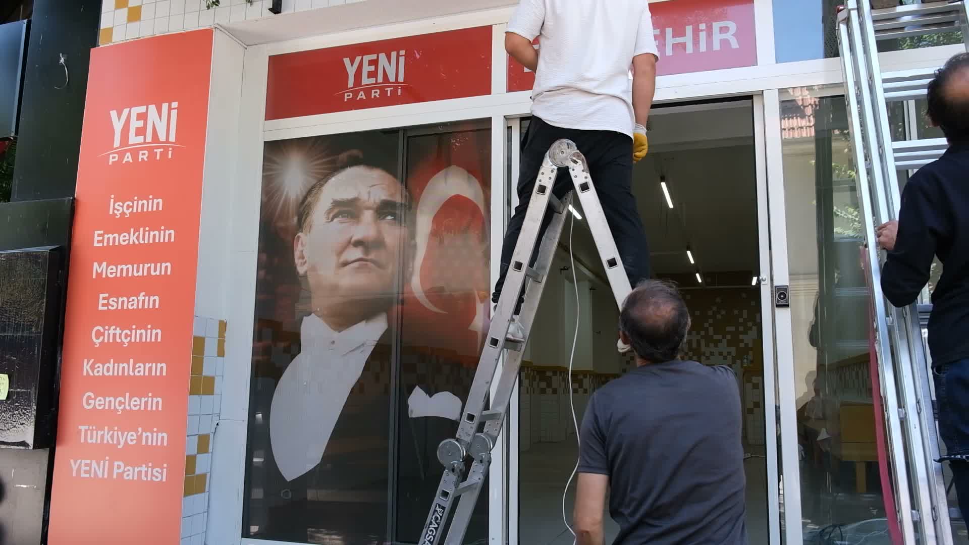YENİ Parti Eskişehir bürosu açıldı, 14 ilçe başkanı CHP'den istifa etti