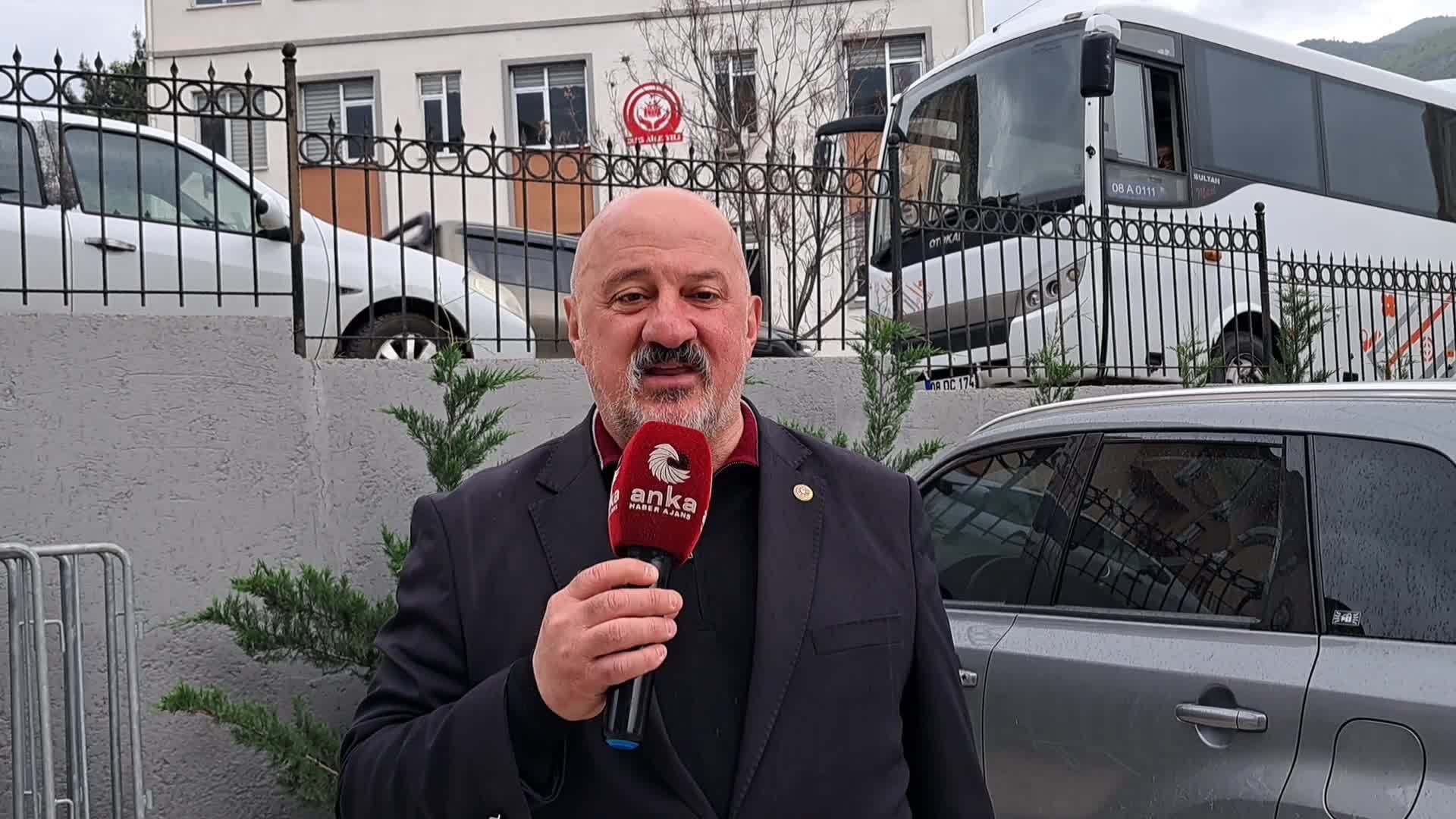CHP Artvin Milletvekili Uğur Bayraktutan’dan çay fiyatı uyarısı: 35 TL fiilen 25-30 TL’ye düşebilir