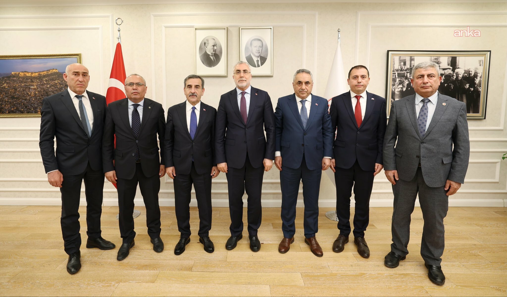 Bakan Işıkhan, Türkiye Kamu-Sen heyetini kabul etti