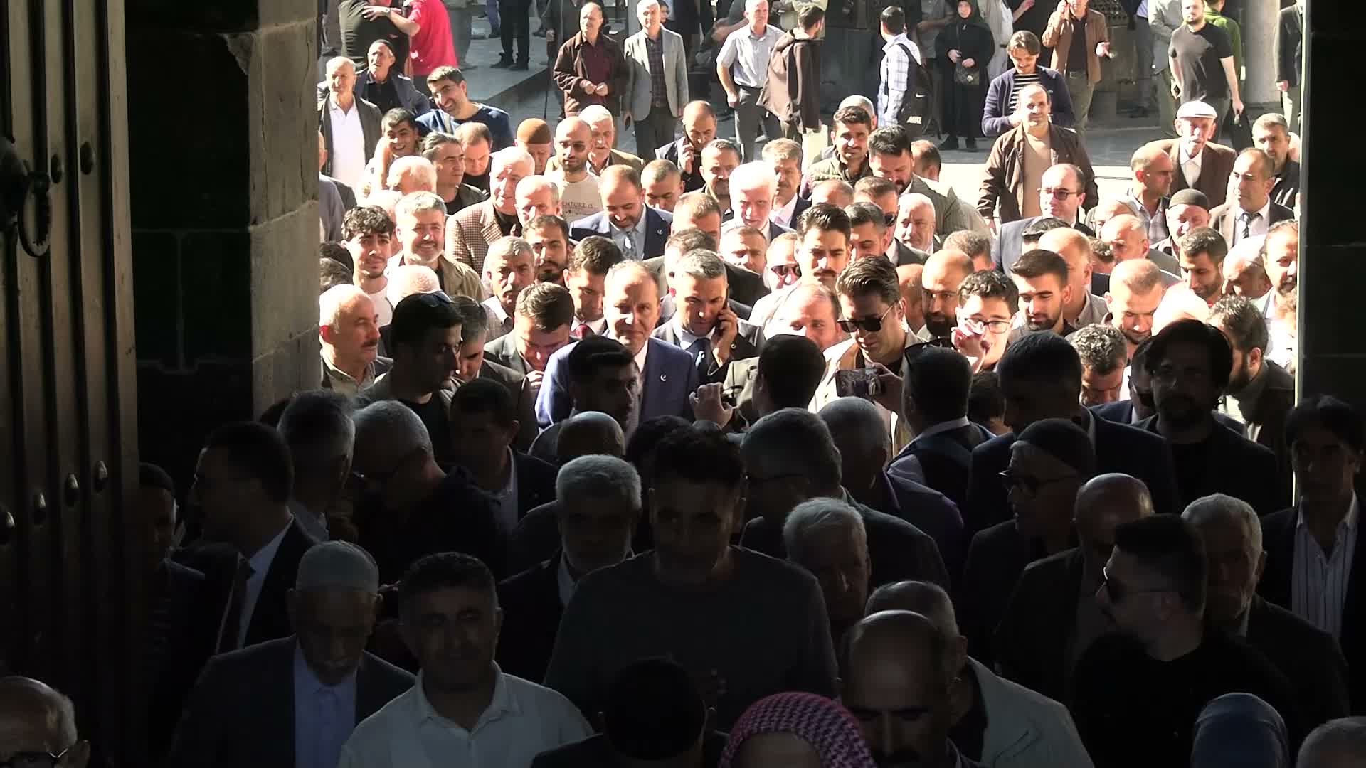 Fatih Erbakan Diyarbakır’da: “Ana dilde eğitim meselesini mutlaka çözüme kavuşturacağız”