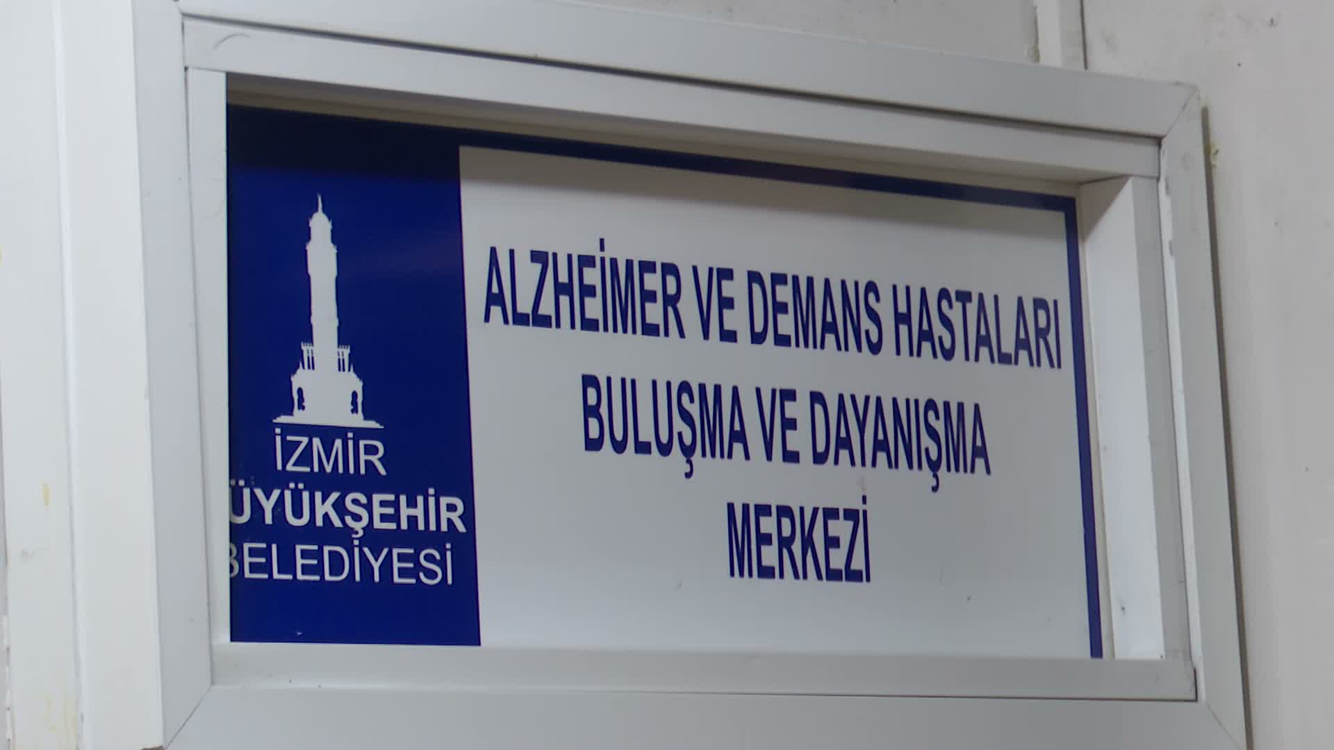 İzmir Büyükşehir Belediyesi’nden "alzheimer ve demans" hastalarına destek