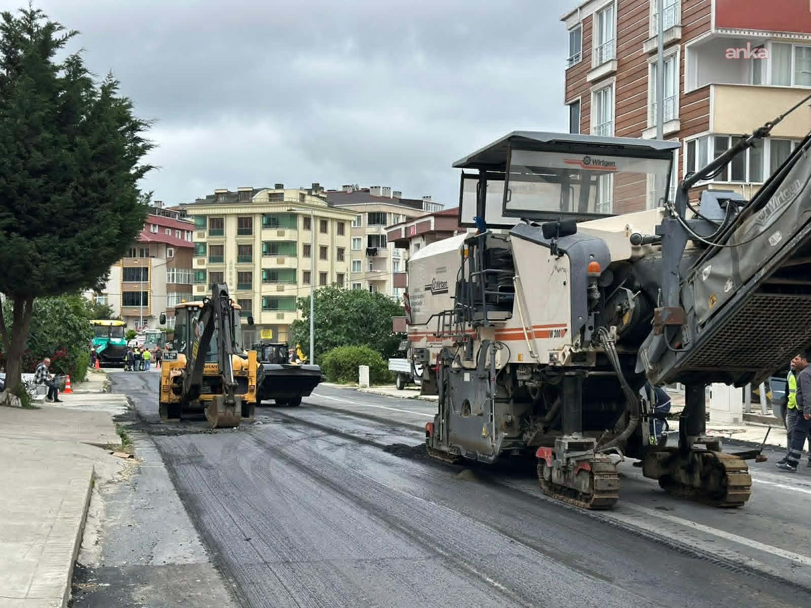 Tekirdağ Büyükşehir Belediyesi, Çerkezköy'de üstyapı çalışmalarını sürdürüyor