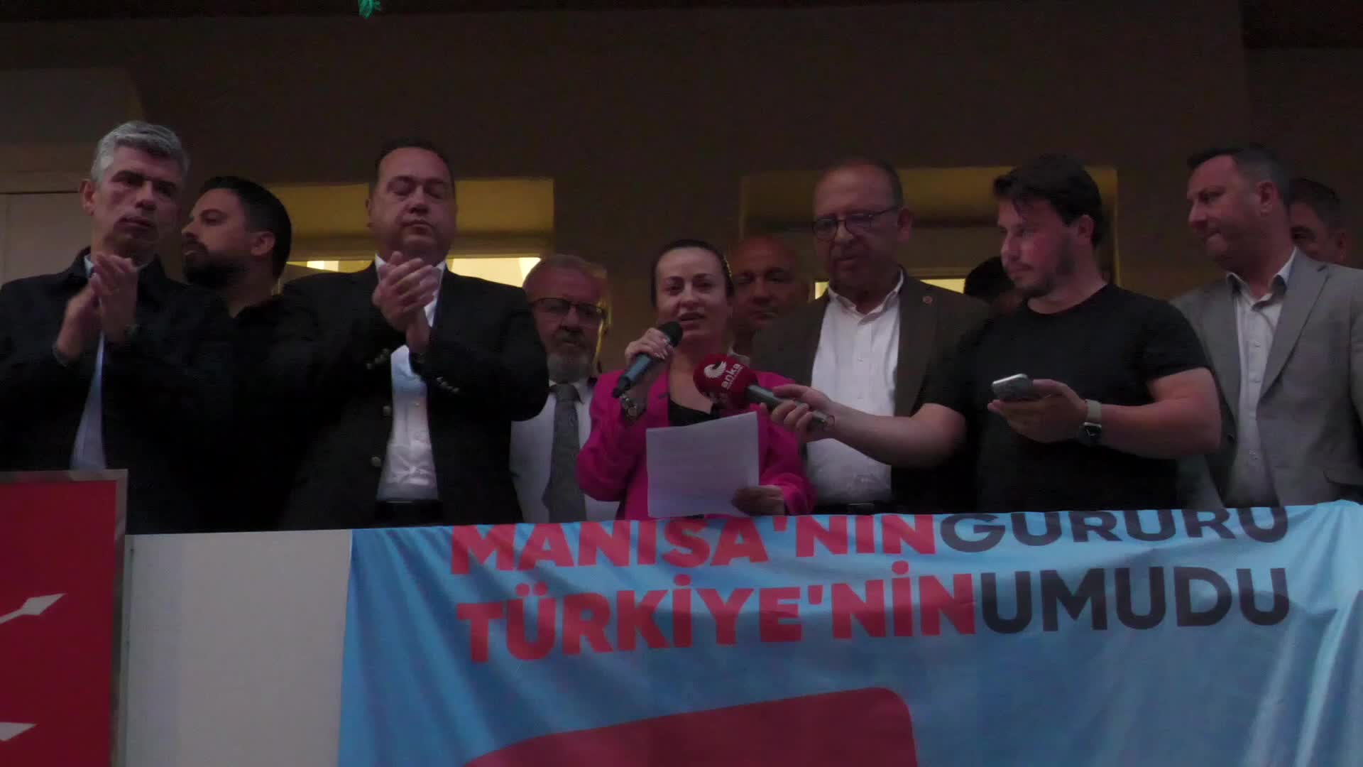 CHP Kurultayı'na iptal kararı...  Manisa İl Başkanı Özalper: Baba ocağımızı terk etmeyeceğiz
