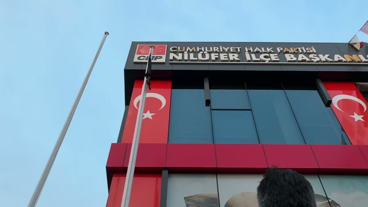 Görevden alınan CHP Nilüfer İlçe Başkanı Şahin: "Bugün hepimizin yeni bir görevi var, Nilüfer'i YENİ Parti’nin kalesi yapmak"