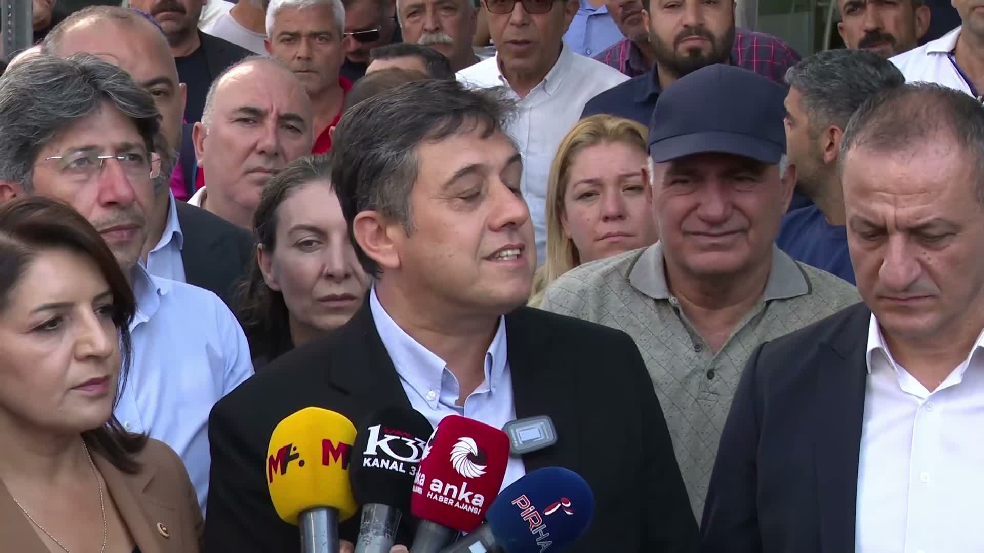 DEM Partili Tiryaki'den Vahap Seçer'in gözaltına alınmasına tepki: "Bu ülkede belediye başkanlığı artık ateşten gömleğe dönüşmüştür"