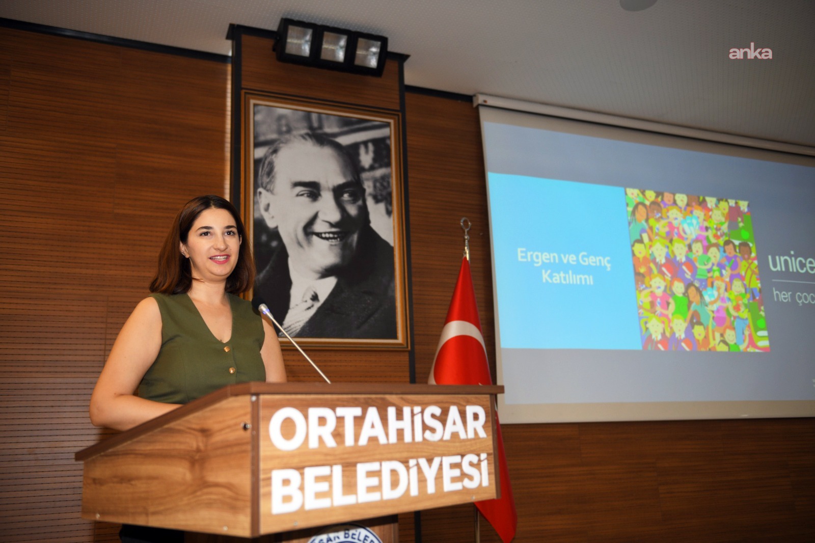 Ortahisar Belediyesi’nden Gençlik Çalıştayı: Gençlerin yerel yönetimlere katılımı ele alındı