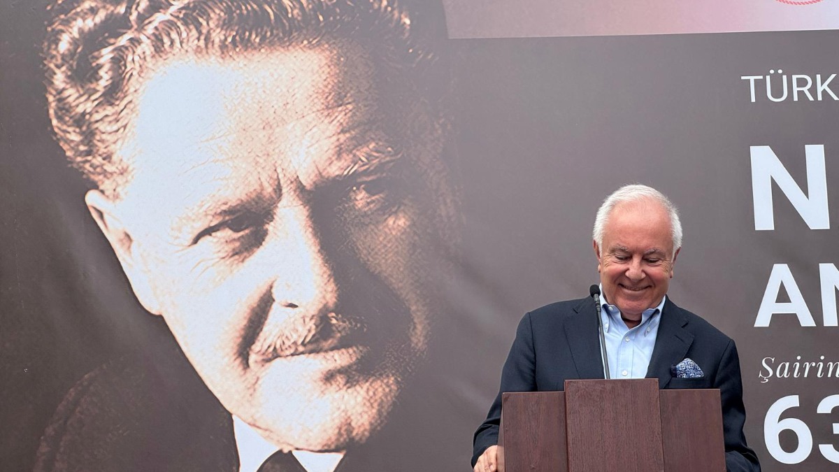 Nazım Hikmet, ölümünün 63. yılında mezarı başında anıldı