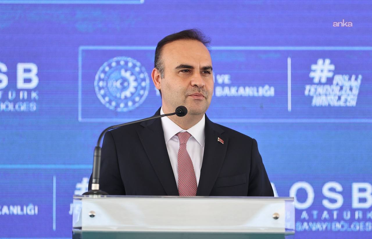 Bakan Kacır: "Yapay zeka geliştiren ve kullanan girişimlere kredi desteği sağlanacak"